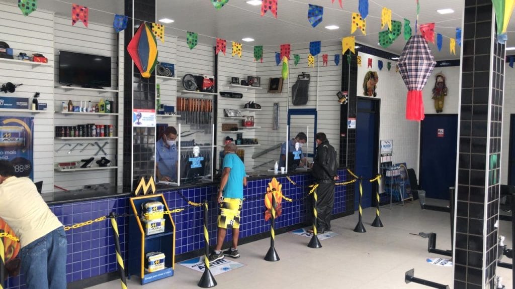 interior da nova loja da Auto Peças Macedo em Lagarto, interior de Sergipe