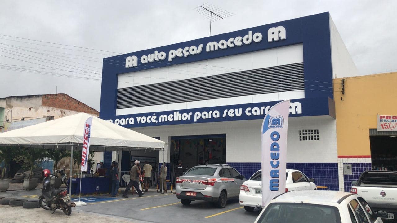 imagem da fachada da loja auto peças macedo em lagarto, interior de sergipe