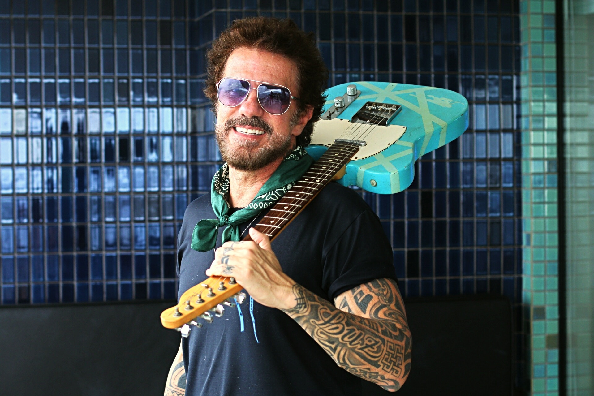 ma imagem o cantr Tuca Fernandes