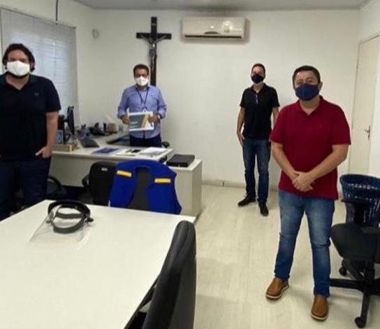 foto da reunião da Abrape com a Emurb