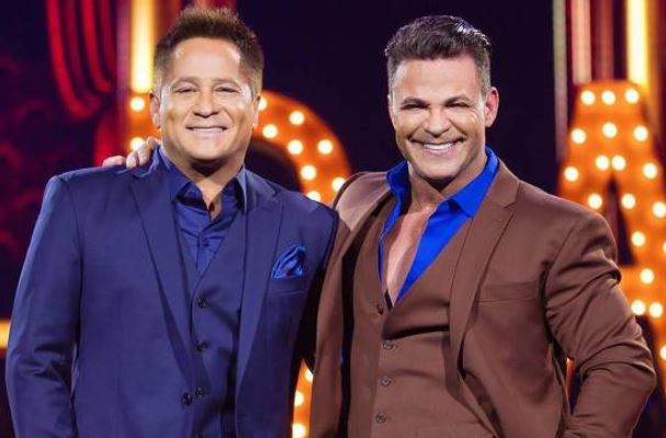 Os cantores eduardo costa e leonardo