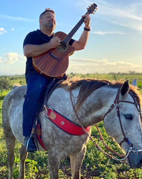Danniel Vieira busca inspiração na cultura dos vaqueiros para nova música